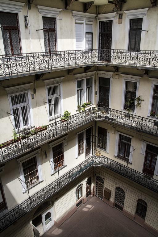Kalman Apartman Budapest Chambre photo